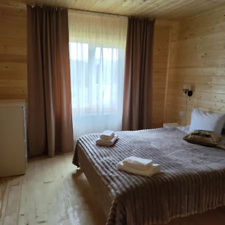 куцанівка House Apartment